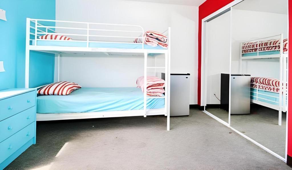 Ith Colive Balboa Park Hostel